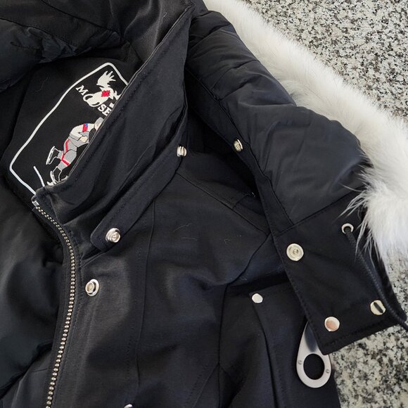 NWT Moose Knuckles Women's Stirling Down ParkaβBuilt for Harsh Winters βοΈ(#126) - Picture 10 of 13